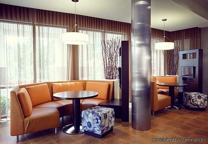 Courtyard By Marriott Seattle Federal Way Hotel Exterior photo